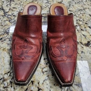 Ariat western red leather slip on mule women's 9 B